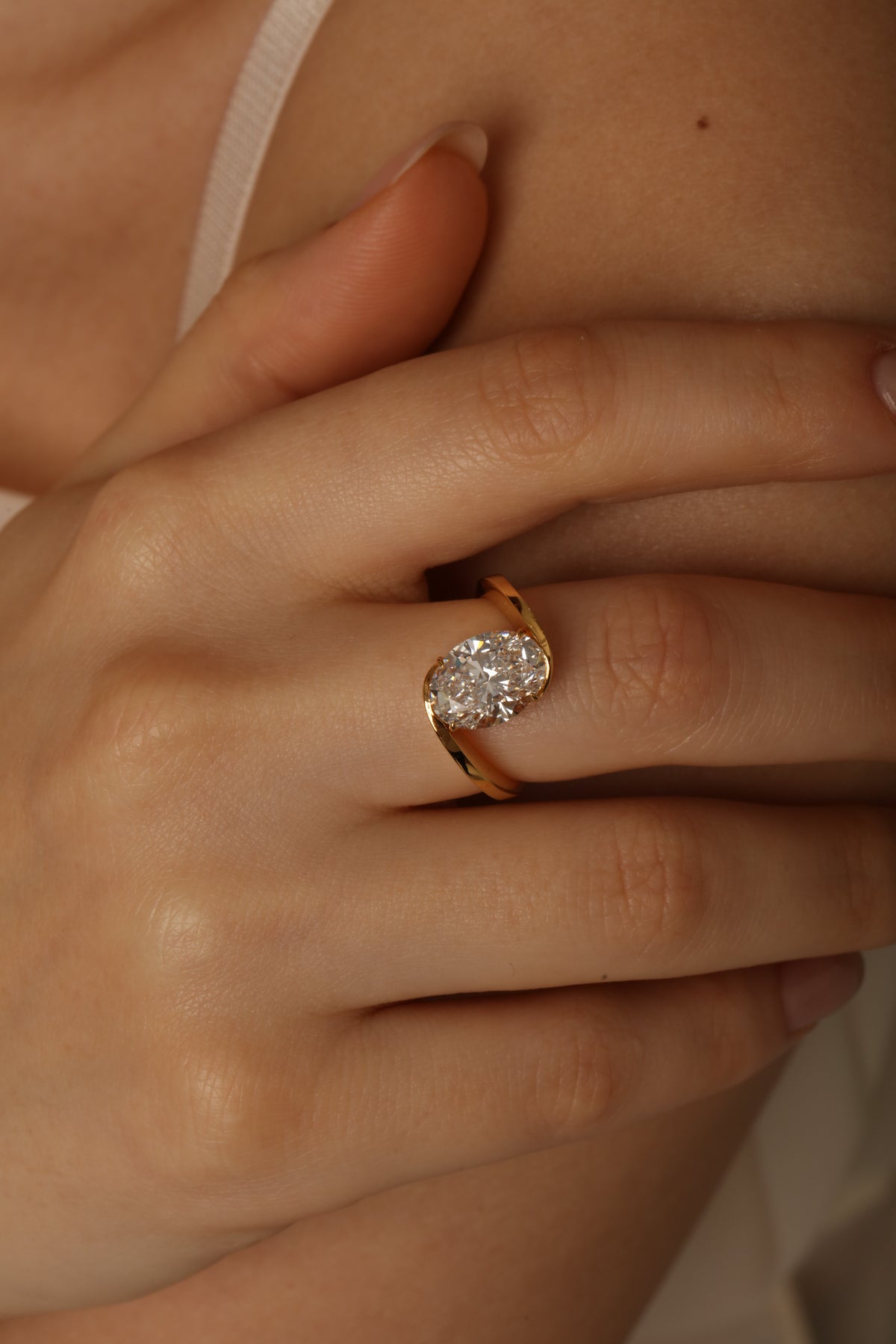 The Distorts Ring