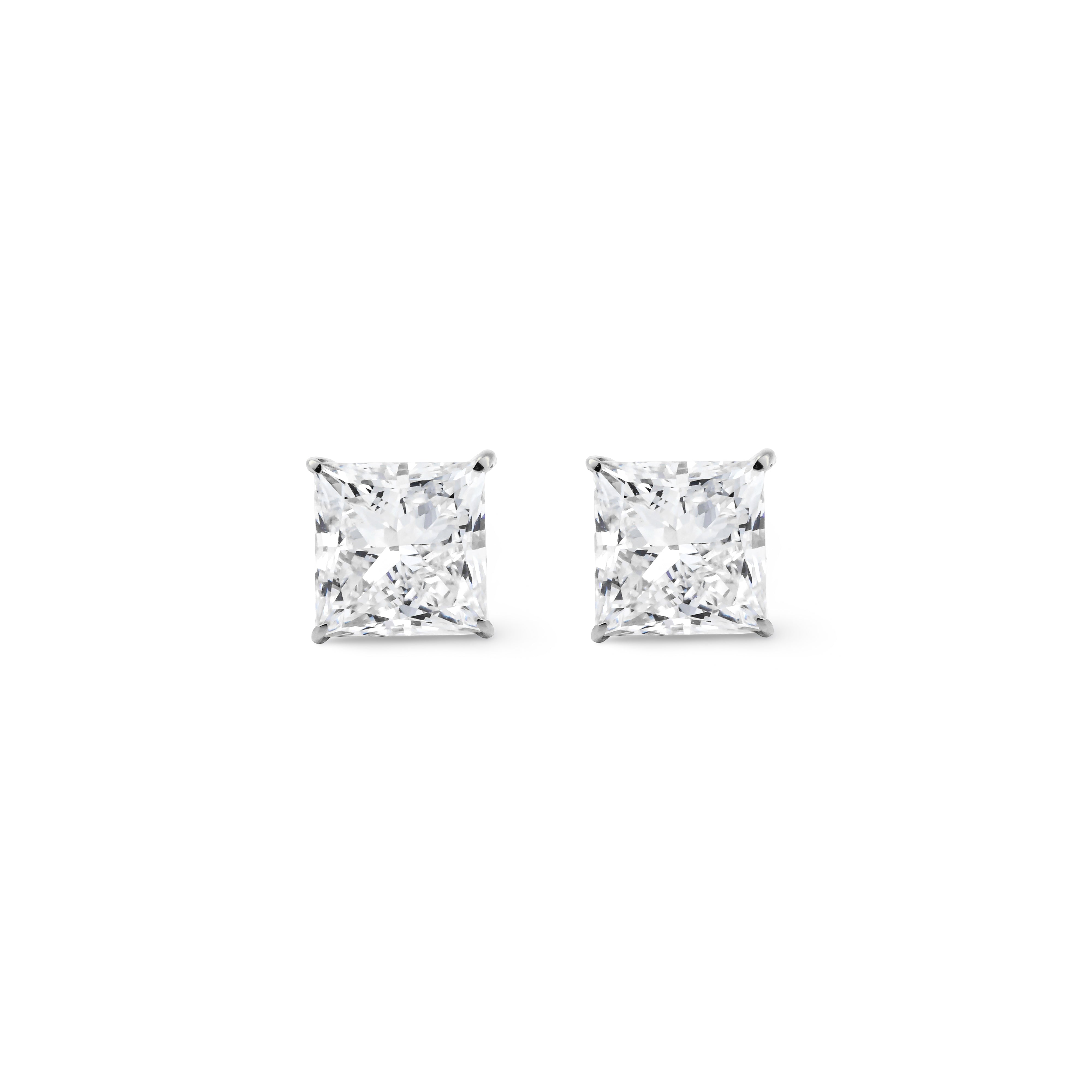 The Essentials Studs “Princess”