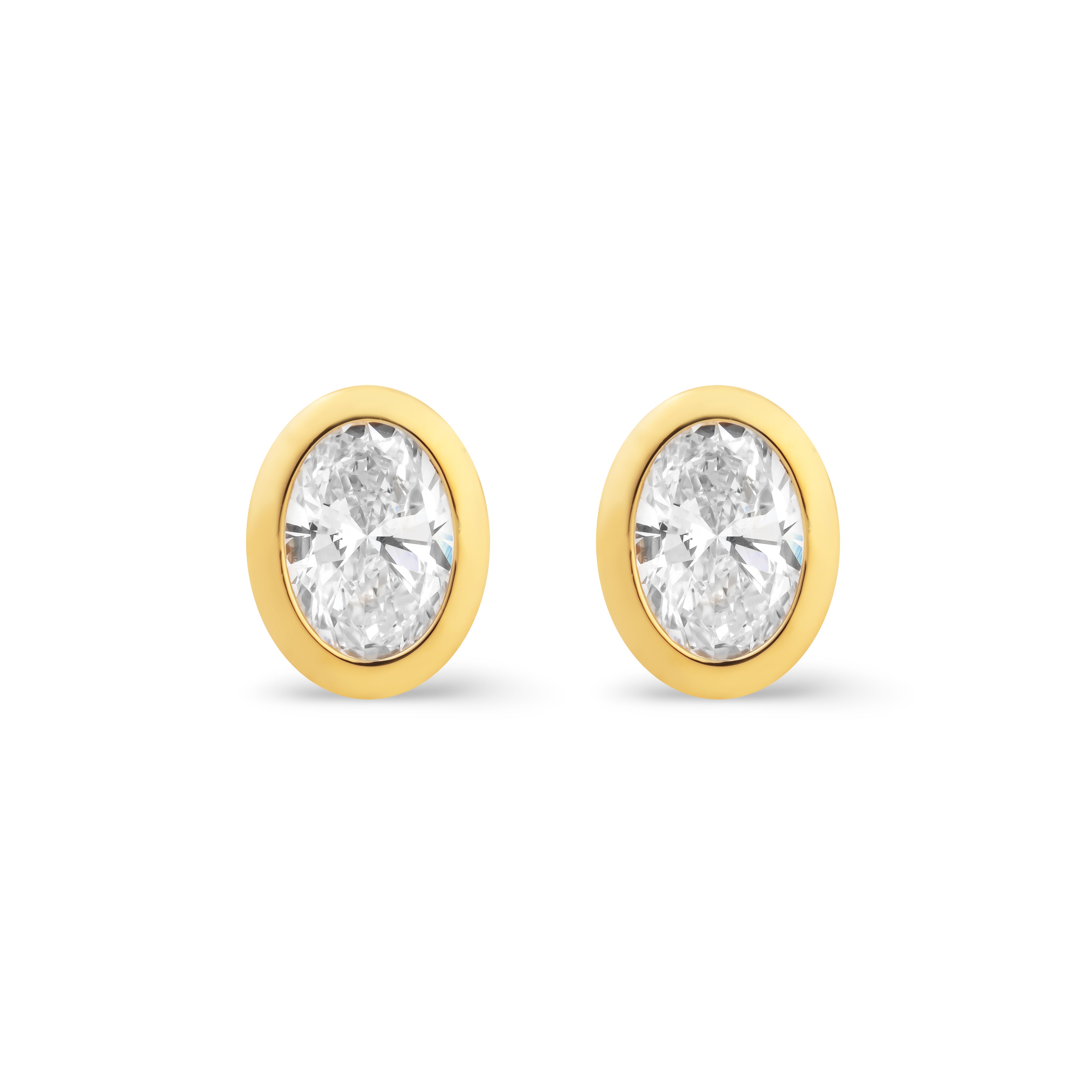 The Geometric Studs “Oval”