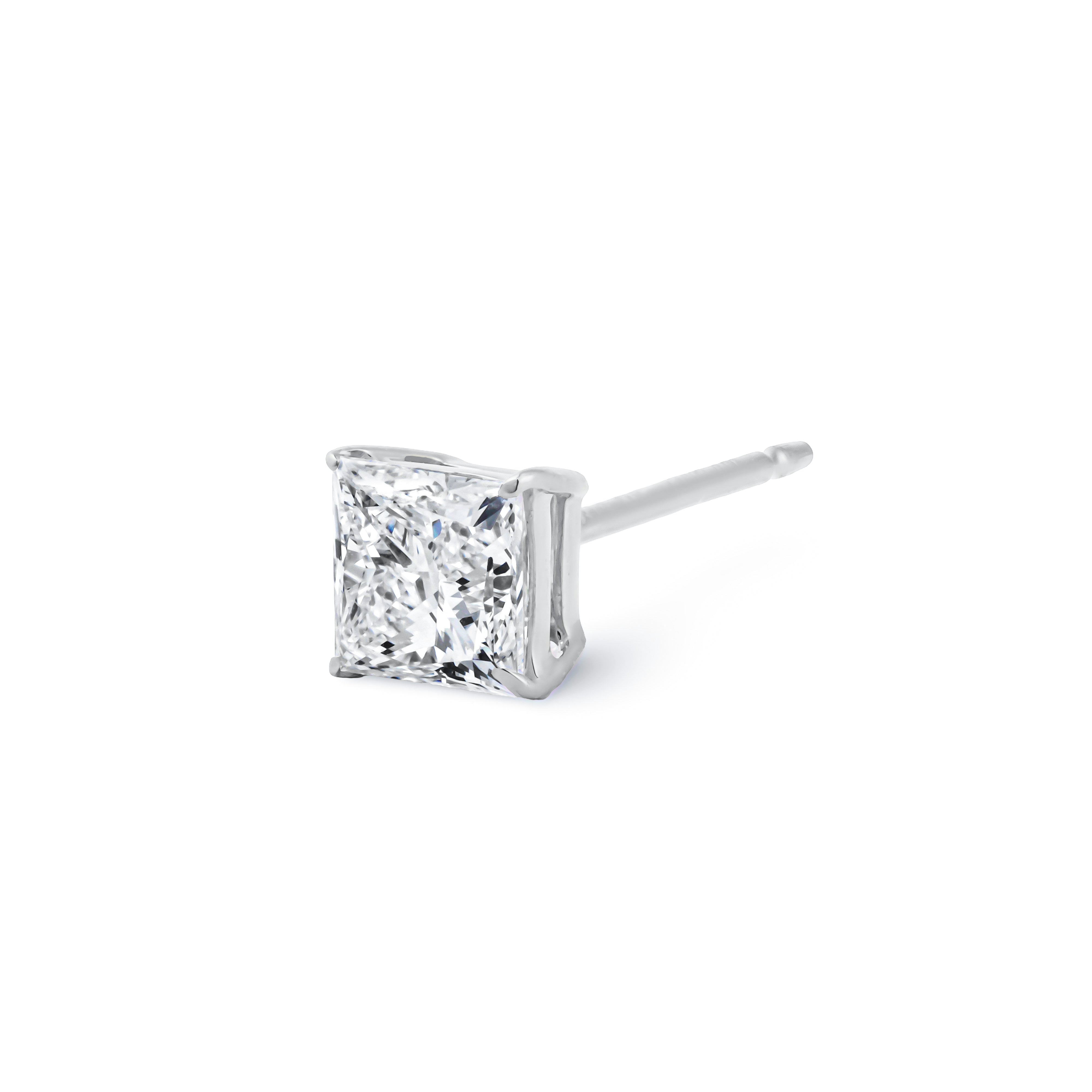 The Essentials Studs “Princess”